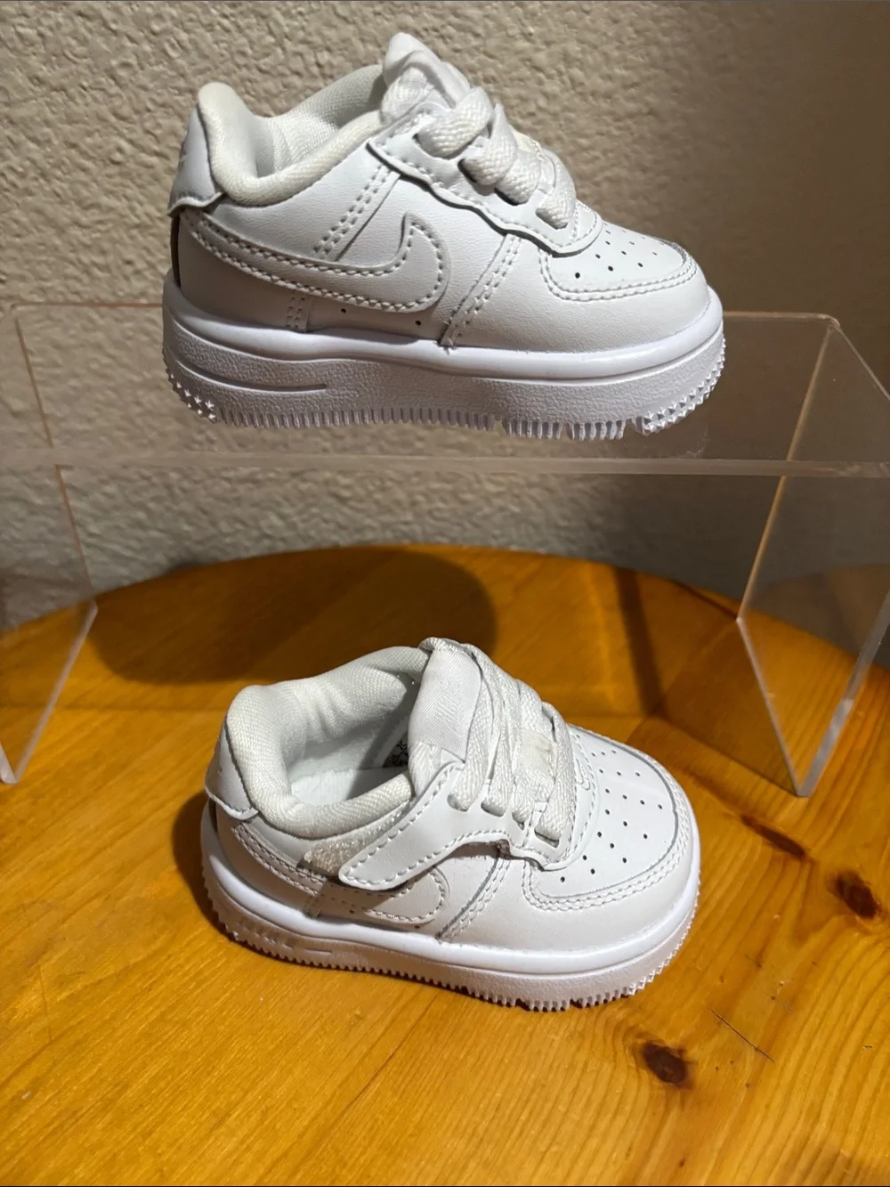 Nike Kids White Athletic Sneakers - Classic Everyday Shoe 2C